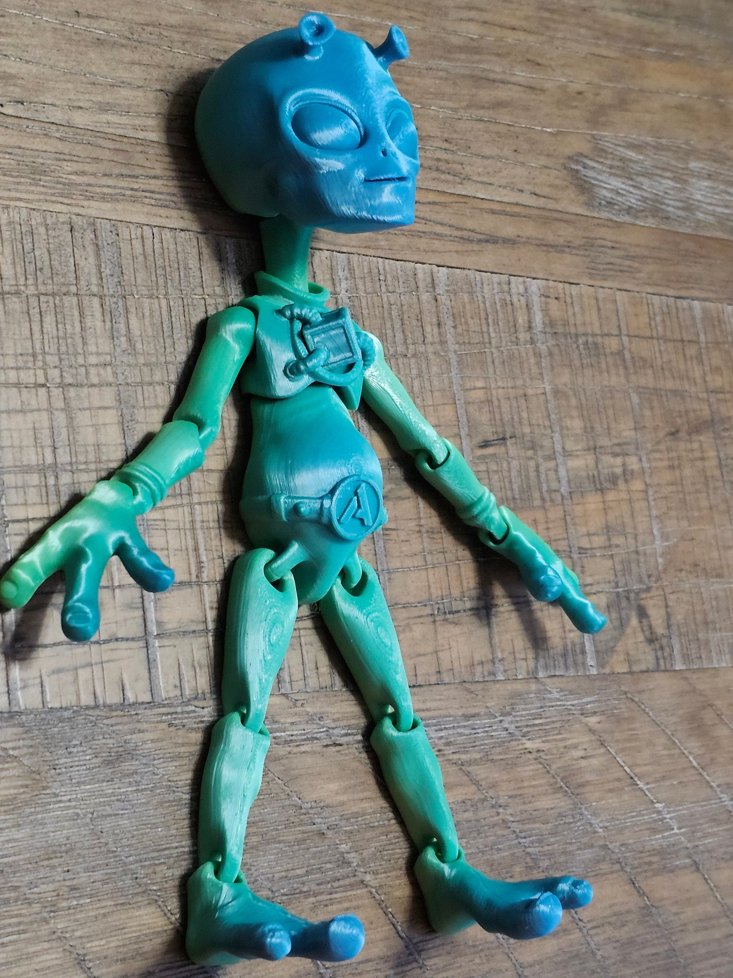 8" Flexible Alien