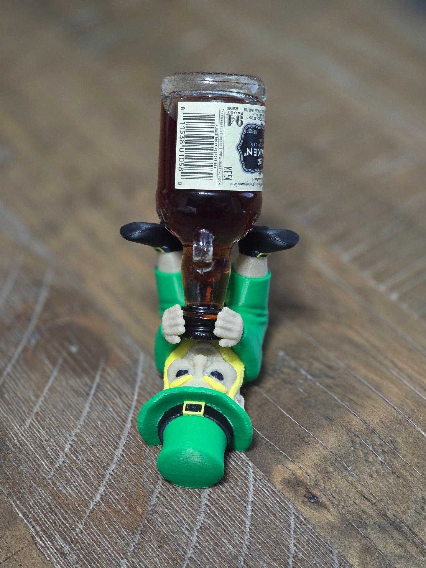 Leprechaun Drinking Mini Bottle Holder