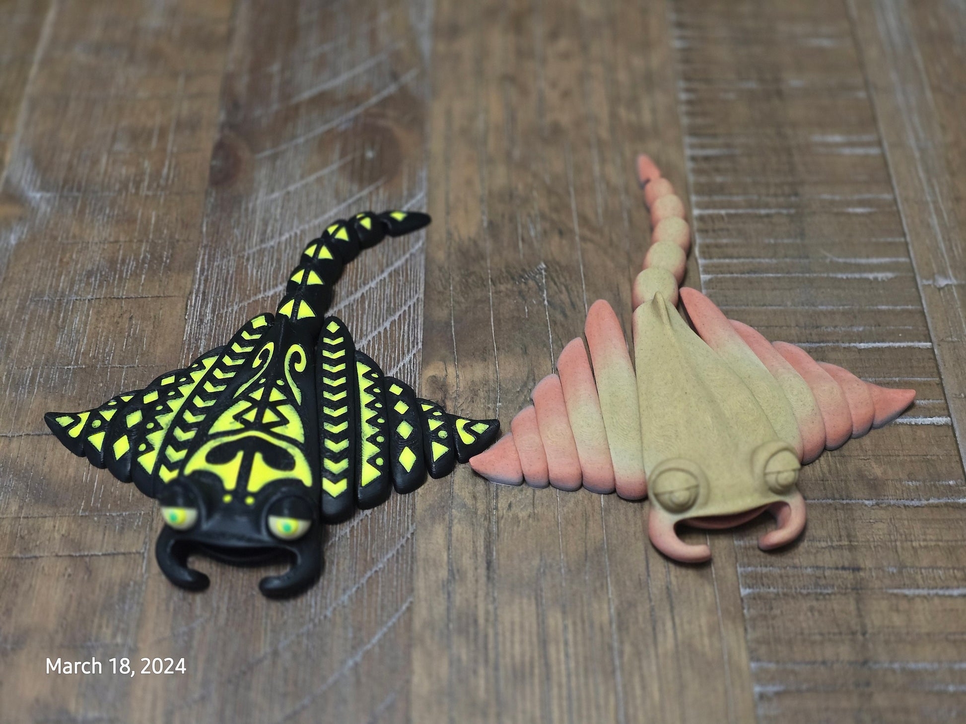 Flexi Manta Ray Fidget Toy