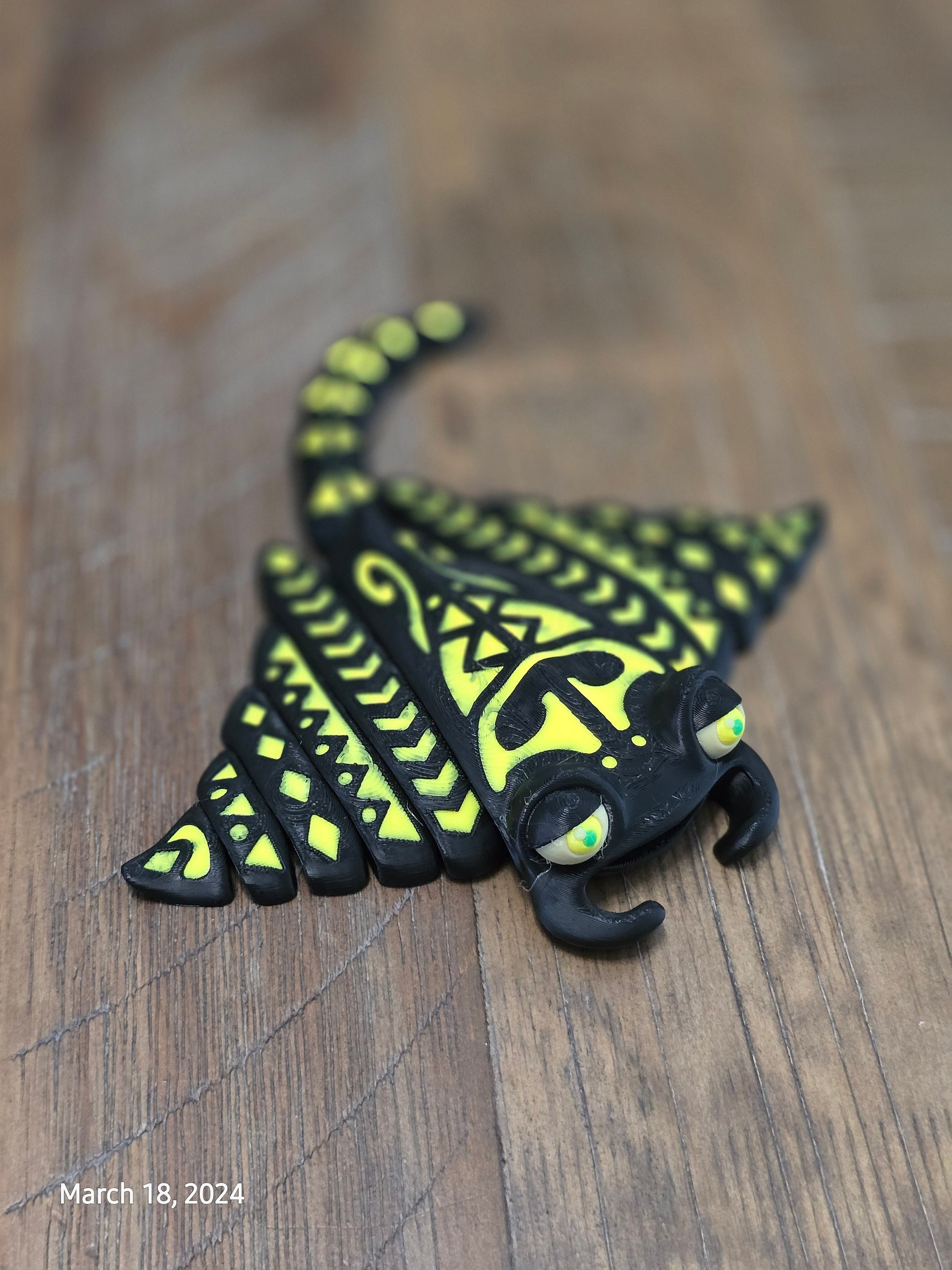 Flexi Manta Ray Fidget Toy