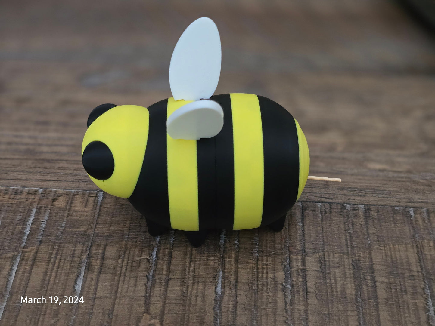 Bumblebee Toothpick Dispenser Holder