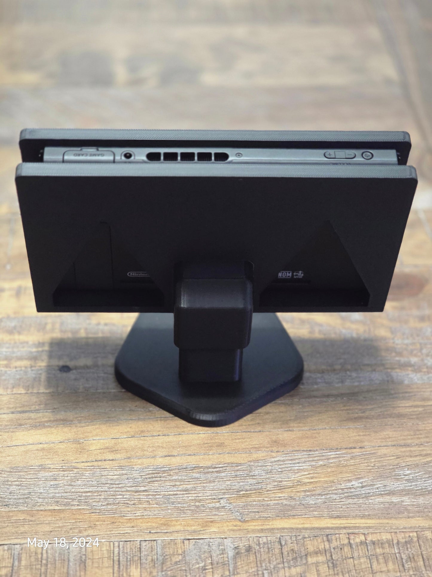 Custum PC Computer Display Nintendo Switch Docking Station.