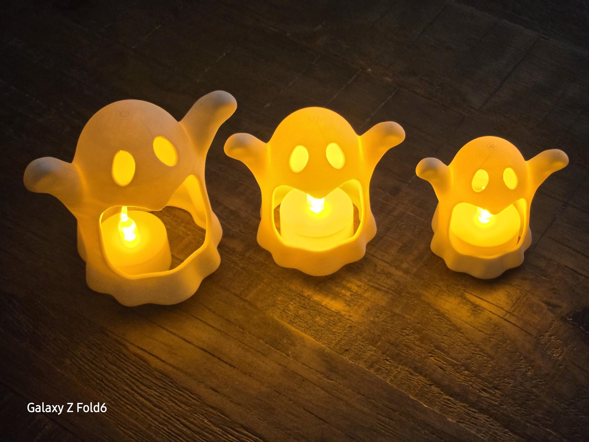 3 Peice Ghost Candle Display With tealights